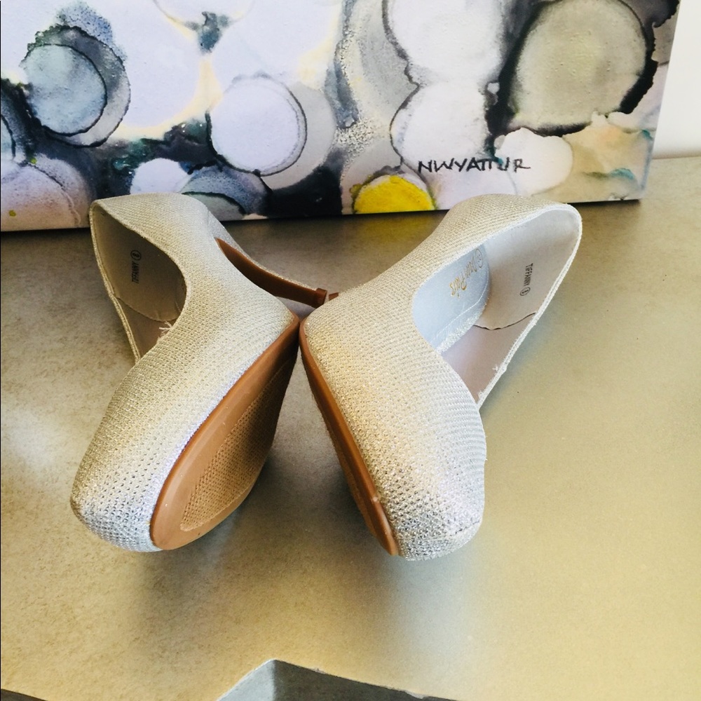 The perfect shoe for prom or a night out. - Picture 7 of 8